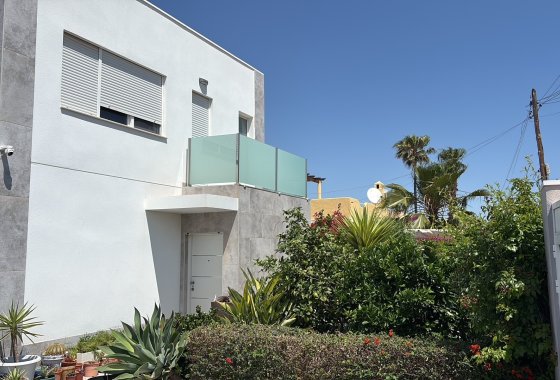 Villa - Återförsäljning - Torrevieja - Torreta - Florida