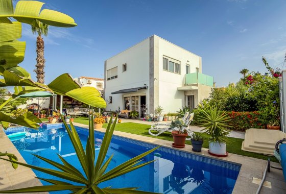 Villa - Återförsäljning - Torrevieja - Torreta - Florida