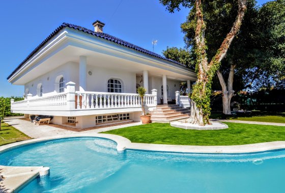 Villa - Återförsäljning - Torrevieja - Torreta