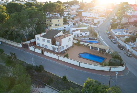 Villa - Resale - Torrevieja - Los Balcones