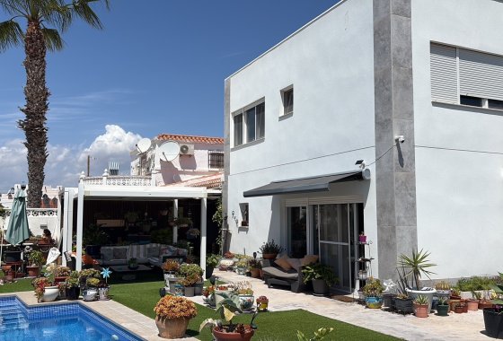 Villa - Resale - Torrevieja - Torreta - Florida