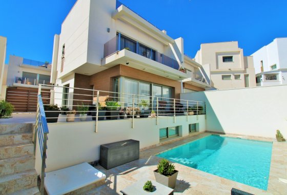 Villa - Resale - Villamartín - Villamartín