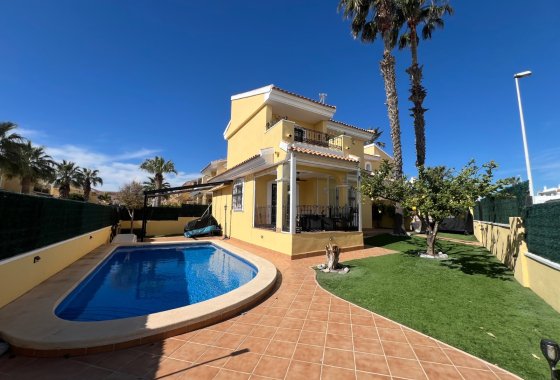 Villa - Reventa - Orihuela Costa - Los Dolses