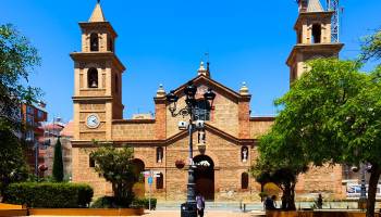 Vivir en Torrevieja: guía completa para extranjeros en 2026