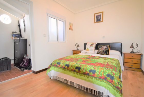 Återförsäljning - Villa - Orihuela Costa - Villamartín
