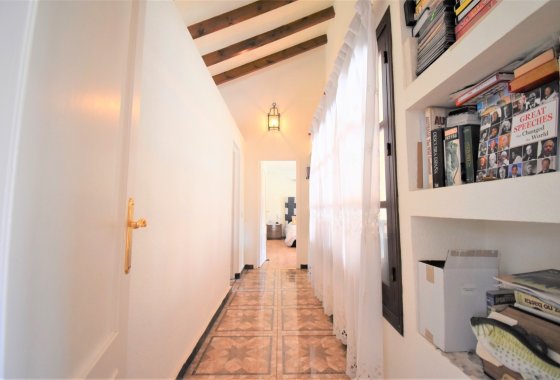 Återförsäljning - Villa - Orihuela Costa - Villamartín
