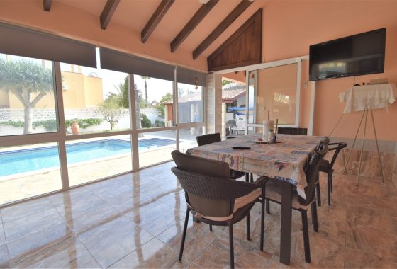 Återförsäljning - Villa - Orihuela Costa - Villamartín