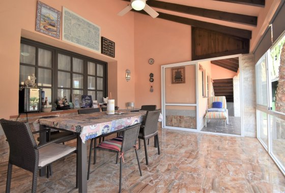 Återförsäljning - Villa - Orihuela Costa - Villamartín