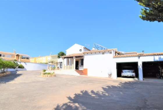 Återförsäljning - Villa - Orihuela Costa - Villamartín