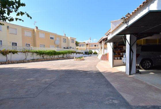 Återförsäljning - Villa - Orihuela Costa - Villamartín