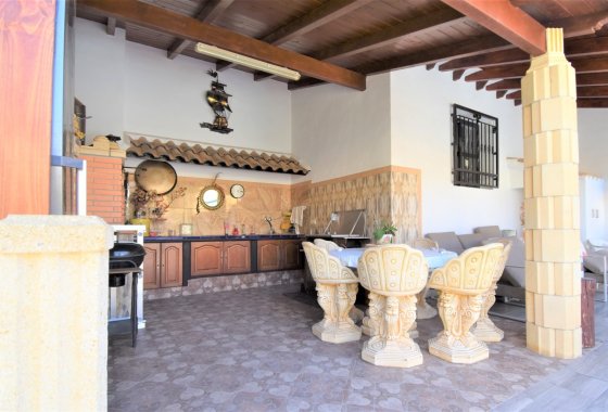 Återförsäljning - Villa - Orihuela Costa - Villamartín
