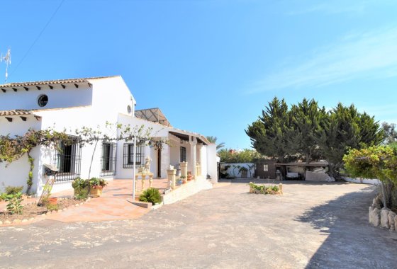 Återförsäljning - Villa - Orihuela Costa - Villamartín