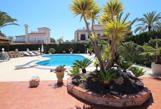 Reventa - Villa - Torrevieja - Punta Prima