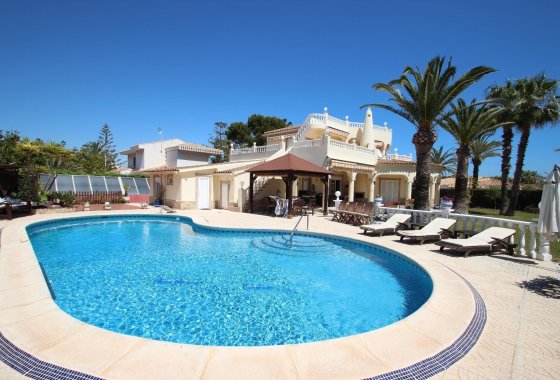Reventa - Villa - Torrevieja - Punta Prima