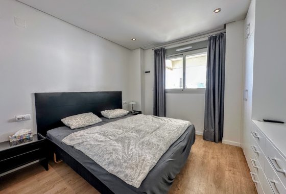 Resale - Apartment / flat - Orihuela Costa - La Zenia