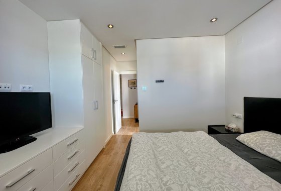 Resale - Apartment / flat - Orihuela Costa - La Zenia