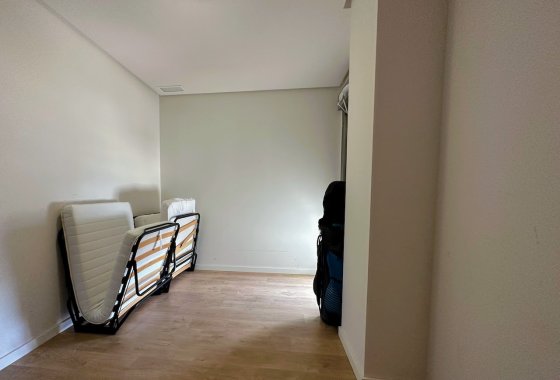 Resale - Apartment / flat - Orihuela Costa - La Zenia