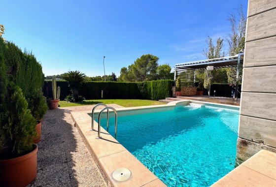 Reventa - Villa - Orihuela Costa - Dehesa de campoamor
