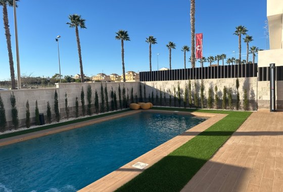 Reventa - Villa - Ciudad Quesada - Doña Pepa