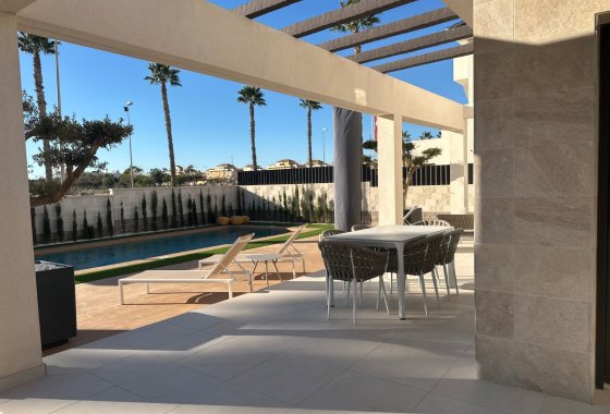 Reventa - Villa - Ciudad Quesada - Doña Pepa