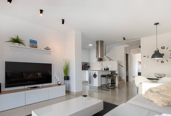 Återförsäljning - Villa - Ciudad Quesada