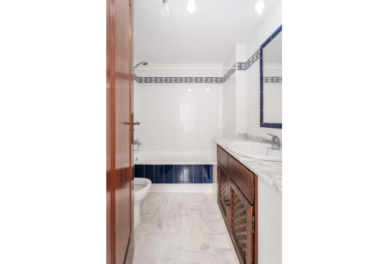 Reventa - Apartamento / piso - Torrevieja - Playa Los Locos
