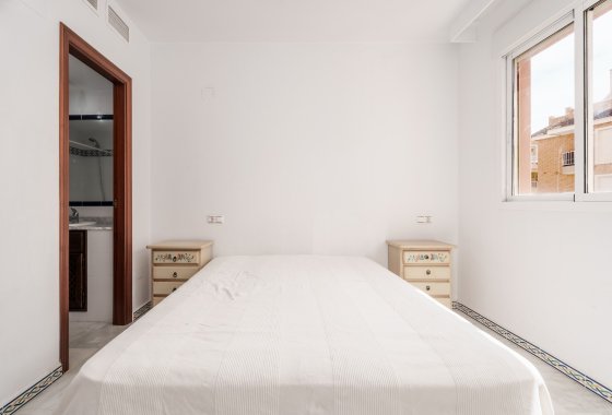 Reventa - Apartamento / piso - Torrevieja - Playa Los Locos