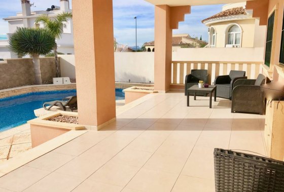 Reventa - Villa - Ciudad Quesada - La Fiesta