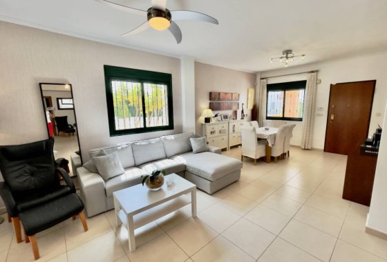 Reventa - Villa - Ciudad Quesada - La Fiesta