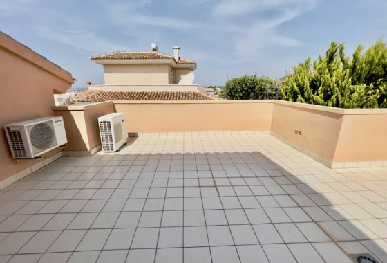 Reventa - Villa - Ciudad Quesada - La Fiesta