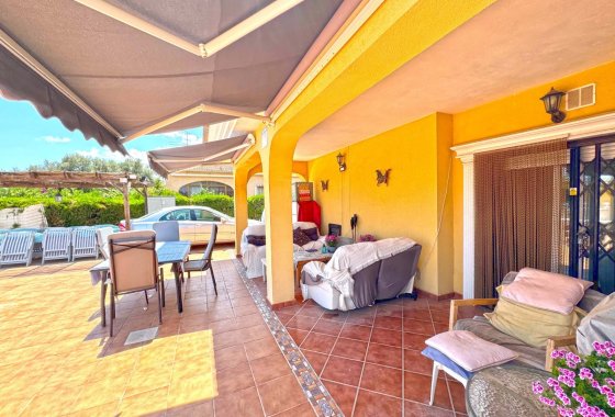 Reventa - Villa - Torrevieja - Los Balcones