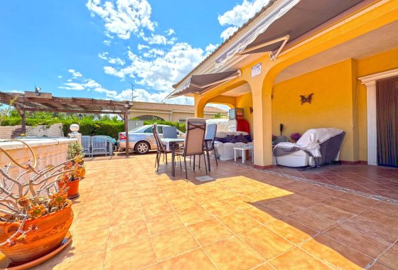Reventa - Villa - Torrevieja - Los Balcones