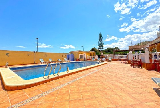 Reventa - Villa - Torrevieja - Los Balcones