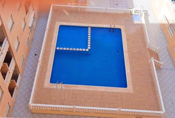 Reventa - Apartamento / piso - Torrevieja