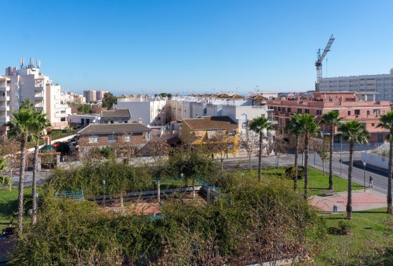 Reventa - Apartamento / piso - Torrevieja