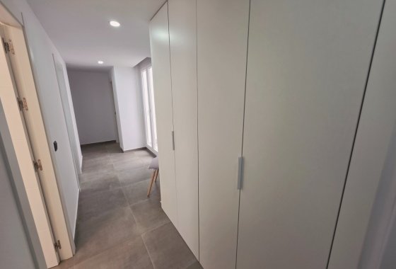 Reventa - Apartamento / piso - Torrevieja - Puerto