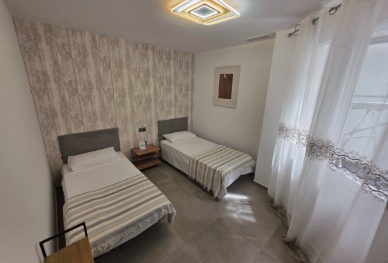 Reventa - Apartamento / piso - Torrevieja - Puerto