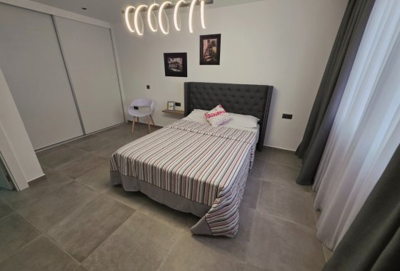 Reventa - Apartamento / piso - Torrevieja - Puerto