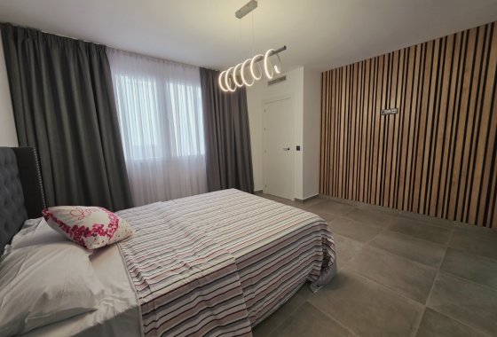 Reventa - Apartamento / piso - Torrevieja - Puerto