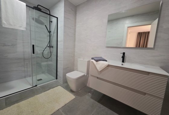 Reventa - Apartamento / piso - Torrevieja - Puerto