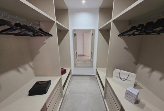 Reventa - Apartamento / piso - Torrevieja - Puerto