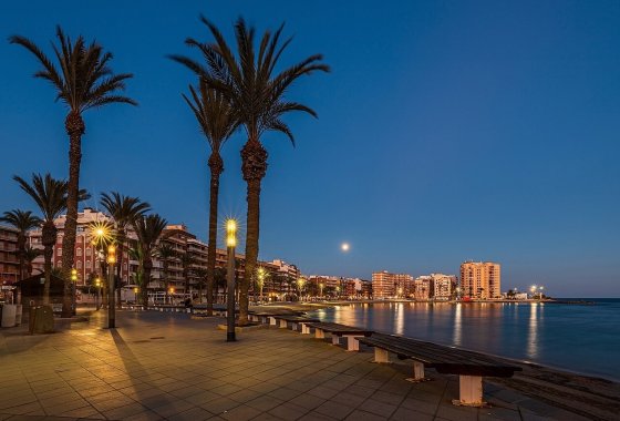 Reventa - Apartamento / piso - Torrevieja - Puerto