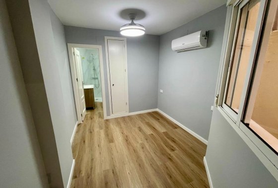 Reventa - Apartamento / piso - Torrevieja - La Mata