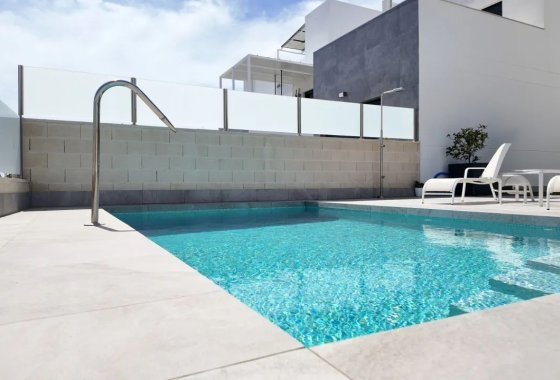 Reventa - Villa - Torrevieja - Los Balcones