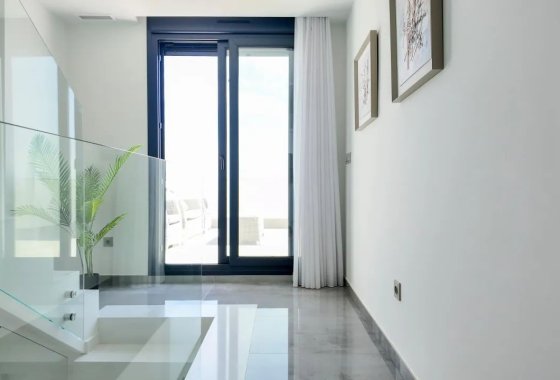 Reventa - Villa - Torrevieja - Los Balcones