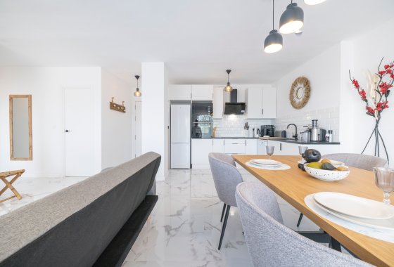 Resale - Apartment / flat - Punta Prima
