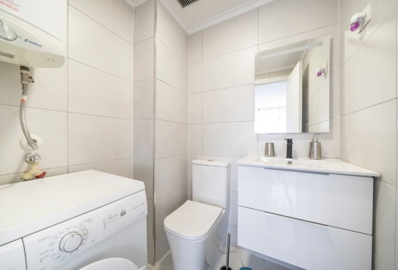Resale - Apartment / flat - Punta Prima
