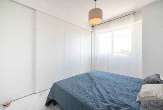 Resale - Apartment / flat - Punta Prima