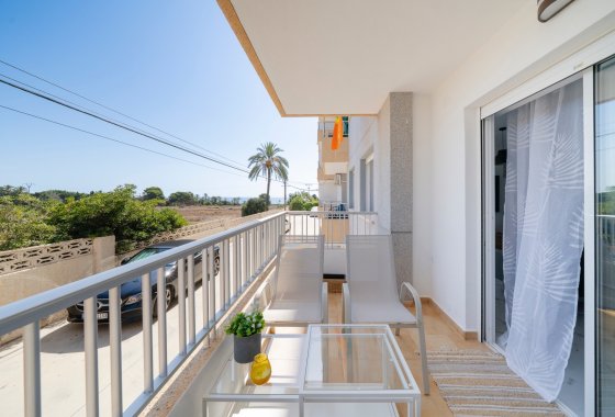 Resale - Apartment / flat - Punta Prima