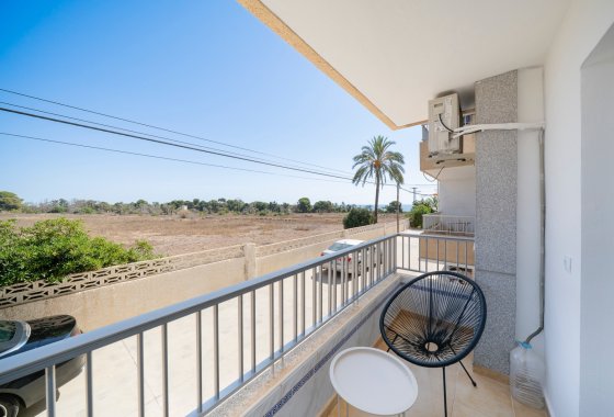Resale - Apartment / flat - Punta Prima